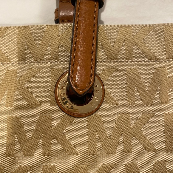 Michael Kors Tote - Picture 5 of 6